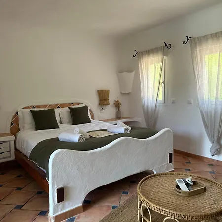 Ξενοδοχείο Palombaggia 3*